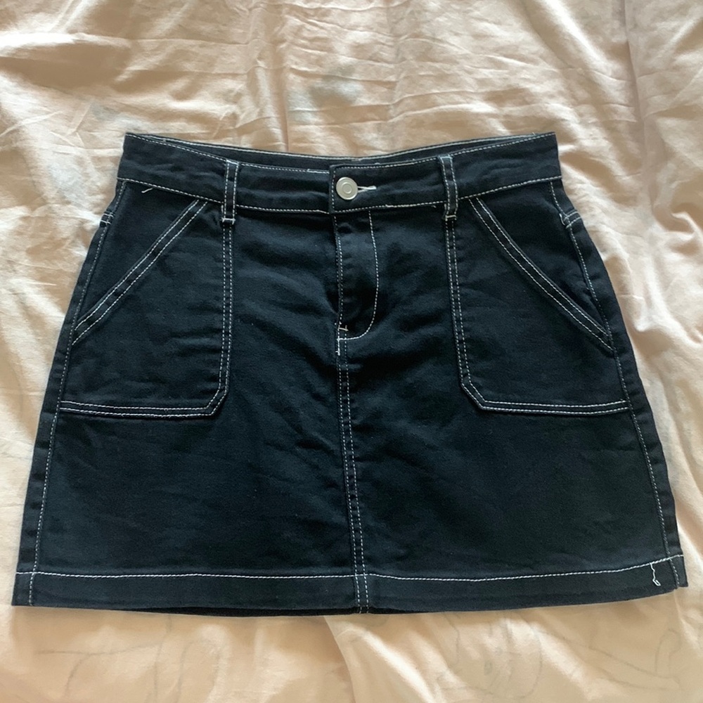 Black cargo denim skirt hot topic med